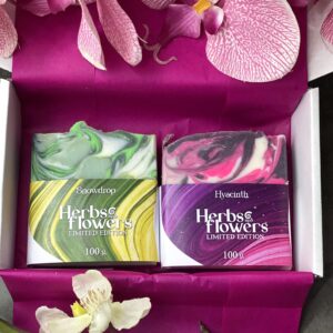 Лимитирана кутия от натурални сапуни Кокиче и Зюбмюл